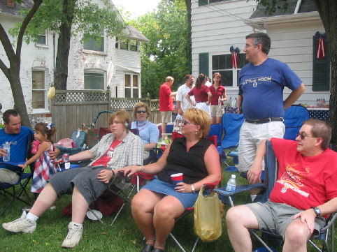 2005_07_4 Tuxedo nieghbors at the parade.jpg